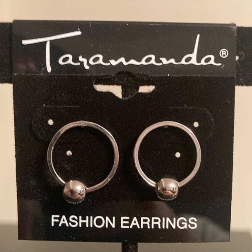 Taramanda Silver Fashion Earrings